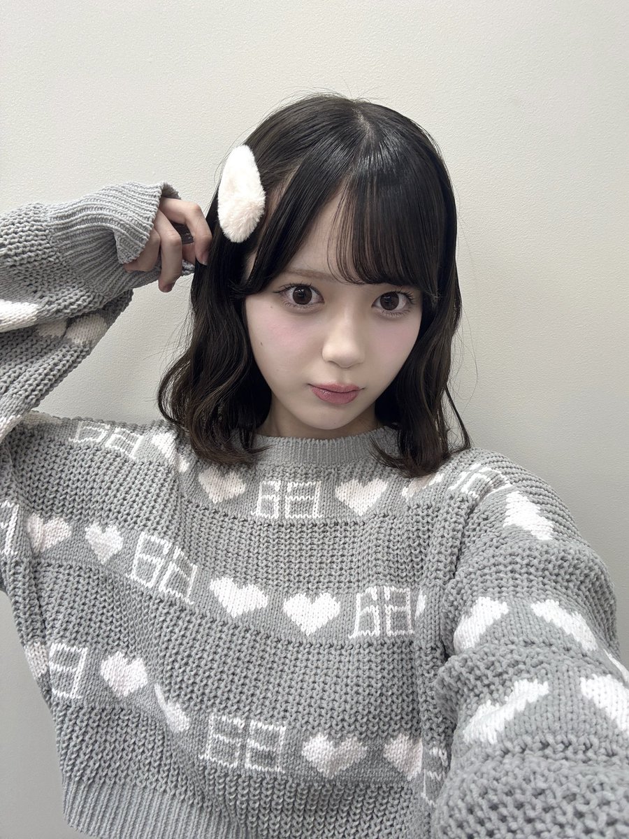 AKB48_名残り桜 握手会1日目ありがとうございました🤝🏻🌸 今年初めて