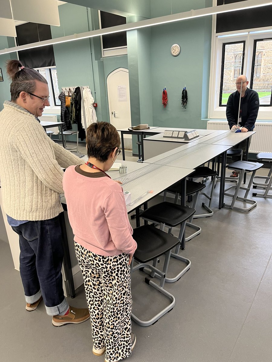 STHphysicsSKE tweet media