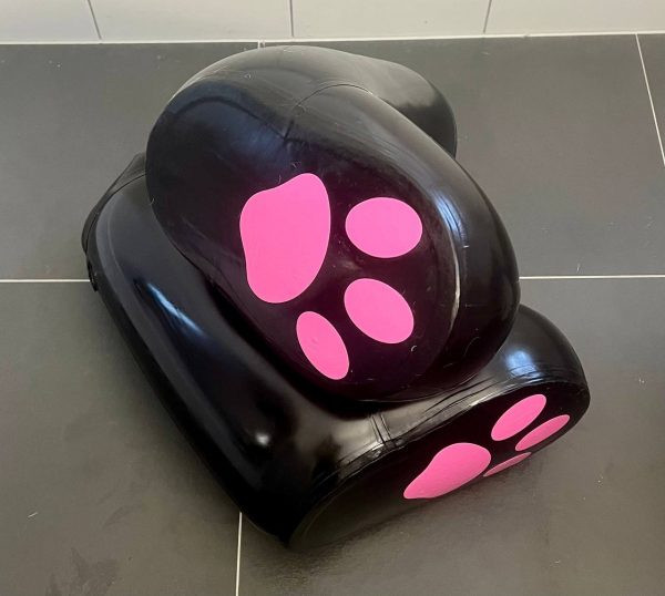 Rubber Paws tweet media