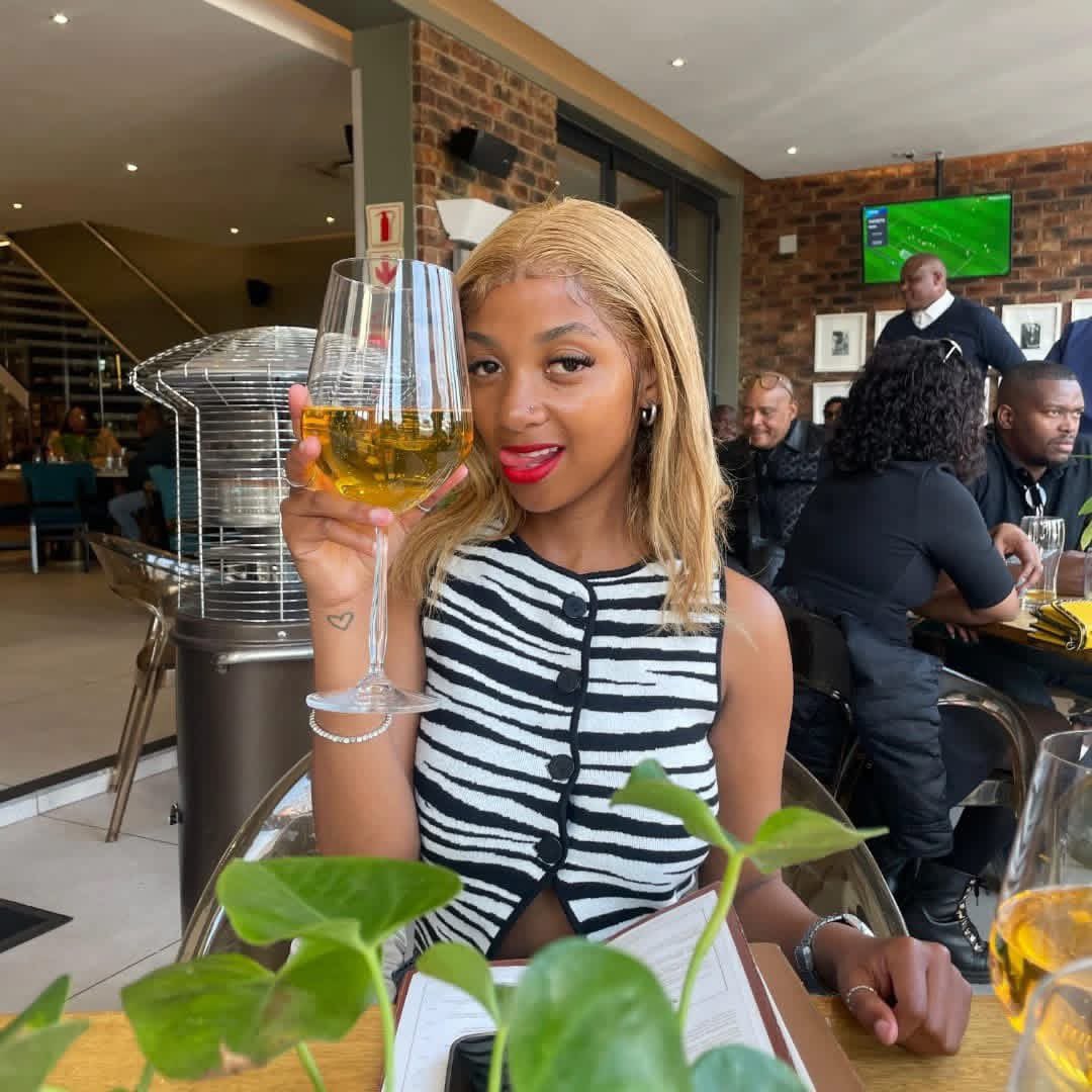 Man’s NOT Barry Roux tweet media