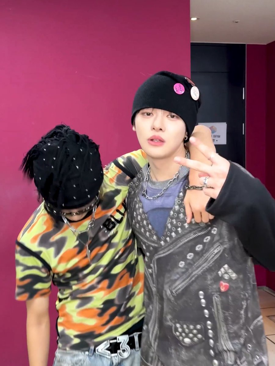 leozwsgd's tweet image. i’m so obsessed you have no idea