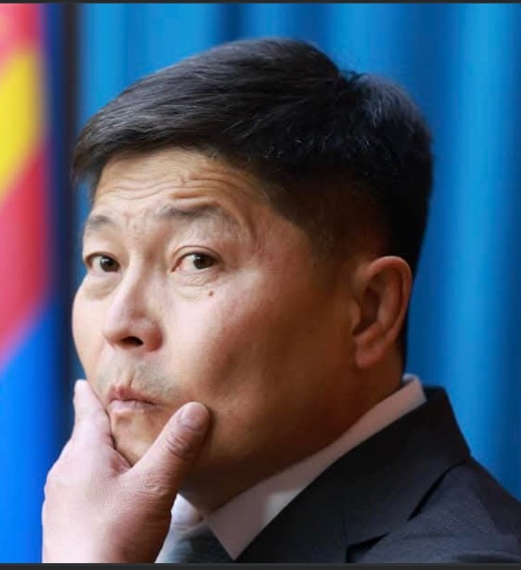 Асуудал ярьвал шууд тэр хүн рүү нь эргүүлж дайралт хийдэг Данх Жанхуу нарынхаа бузар технологийг Нямбаатар төгс эзэмшжээ
Иргэд нь асуудал ярихаар эргүүлээд зураг хөрөгтэй нь сошиалд тавиад өөрийнхөө хаягаар гүтгэж харлуулаад сууж бгаа ийм дорой сэтгэхүйтэй хотын даргаас салцгаая