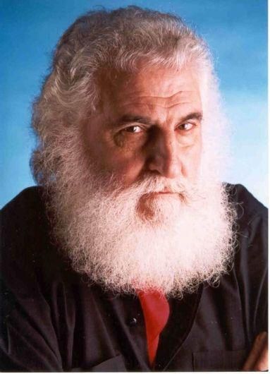 Folcklore es Larralde.