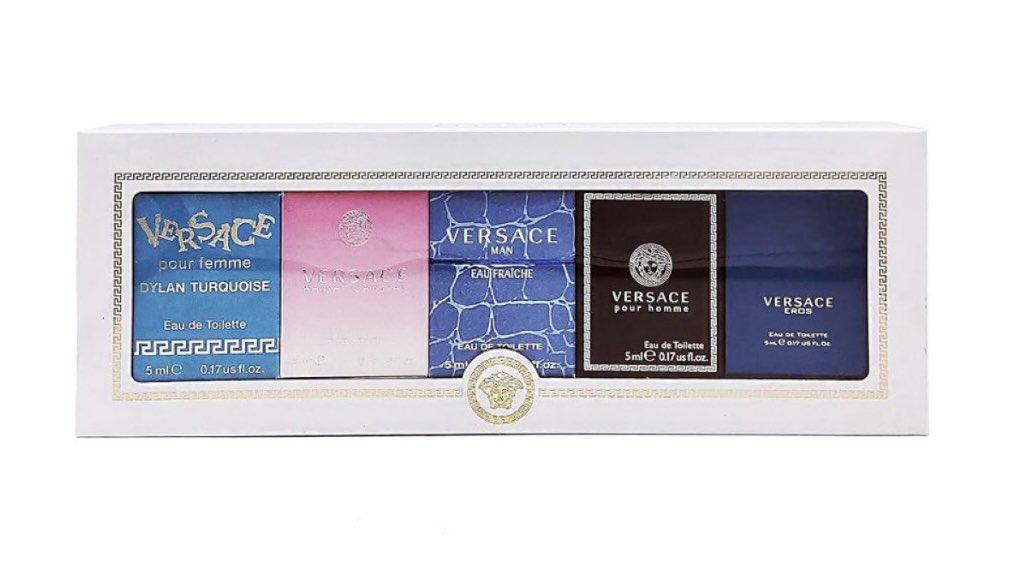 cxrcinuse's tweet photo. GIVEAWAY
Me And Thee Final EP

 6 WINNERS🏆

1 VERSACE Box Set
5 VERSACE Fragrances (miniature size)

SYARAT‼️

1. RT &amp; Like
2. Follow PondPhuwin di IG &amp; X
3. Reply with hashtag

> #MeAndTheeSeriesFinalEP <

gooo yapping sebanyak-banyaknya!! https://t.co/MX7QNPJQnw