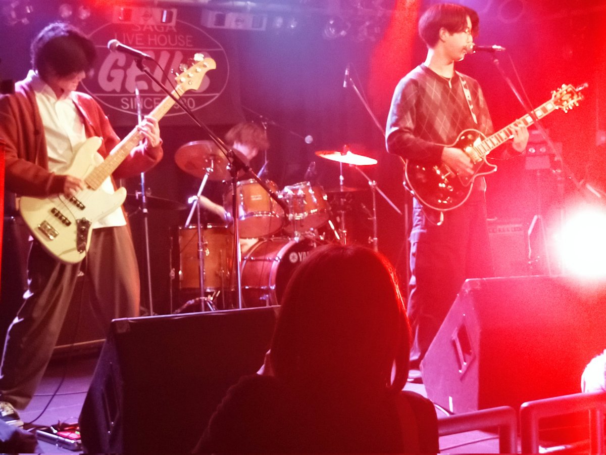 b920's tweet image. なんだかんだ言っても何か食うとなったらラーメンにしてしまう
行ける時間と金があればライブは行くよね
急に思い立って行ったもので自分のバンドのCDも告知ビラやポスターも持って行くの忘れてた💦
お疲れ様でした🙏