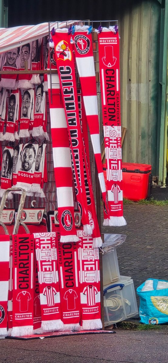 Again half and half scarfs available outside the club shop 😁 🤣#cafc #sufc