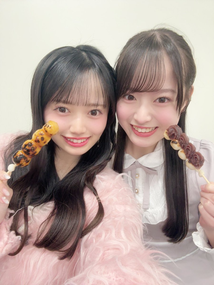 AKB48_名残り桜 握手会いちにちめ！ありがとうございました🥰♡ 新年の