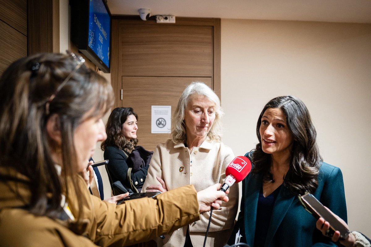 Éléonore Caroit tweet media