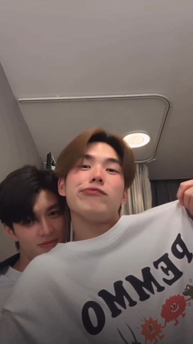 Pepperzck's tweet image. มากกว่าพี่น้อง 👉👈