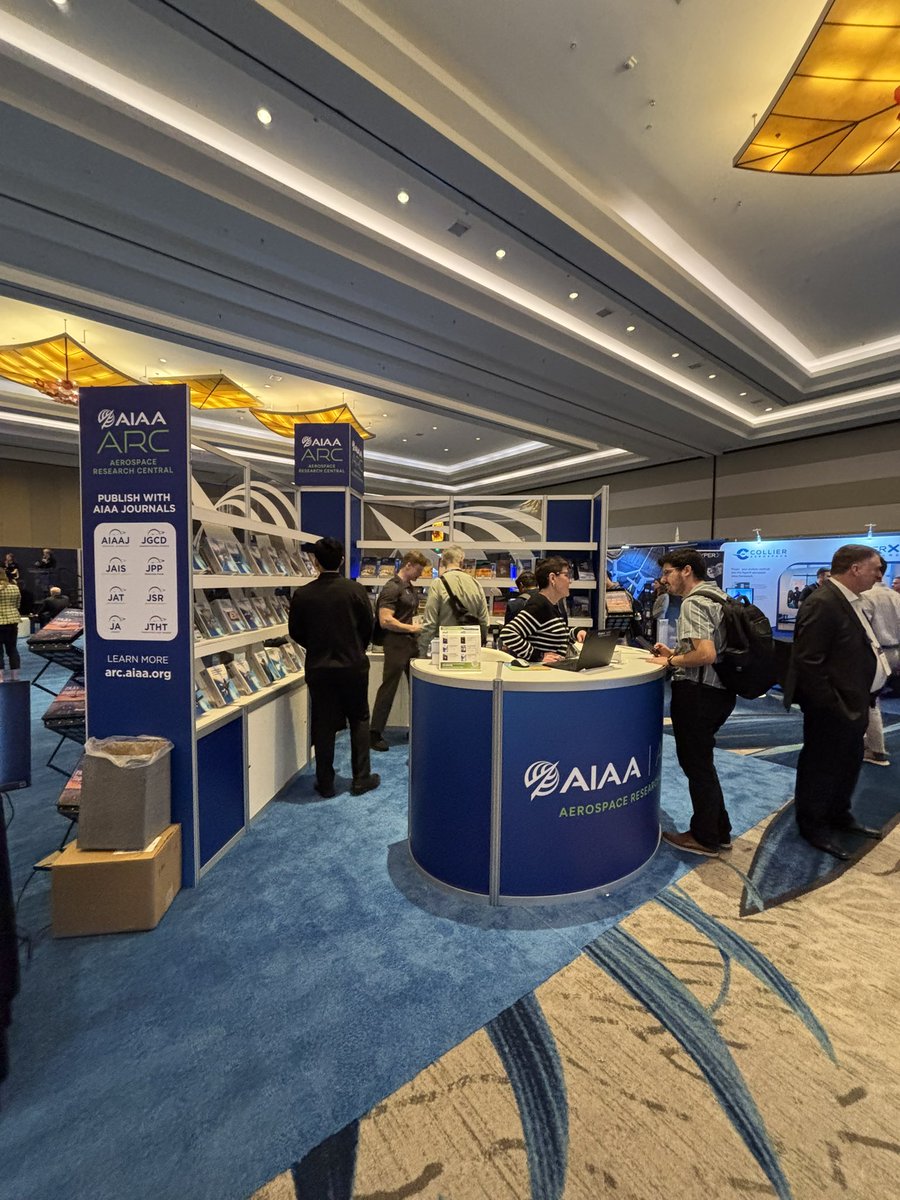 اختتم اليوم مؤتمر الجمعية الأمريكية لعلوم الطيران والفضاء SciTech والمقام بمدينة أورلاندو. تجربة مميزة أتاحت لي الفرصة للقاء الرواد، والمختصين، والزملاء، والاستزادة من العلم في مجالات مثل مدارات المركبات الفضائية، والمناورات الفضائية، ونظم التحكم والملاحة.

#AIAASciTech