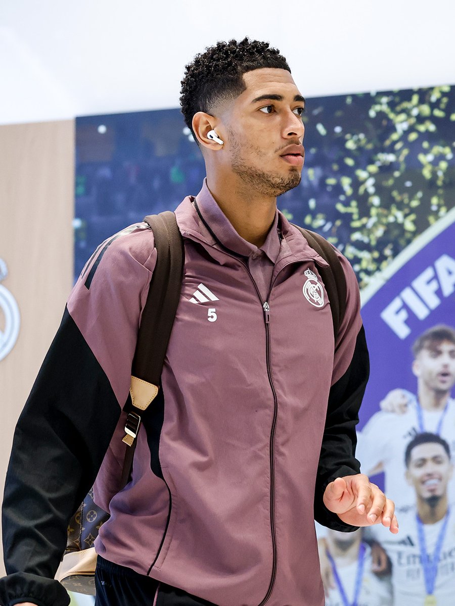 realmadrid's tweet image. 🎒 @Gonzalo7Garcia_ 
🎒 @BellinghamJude