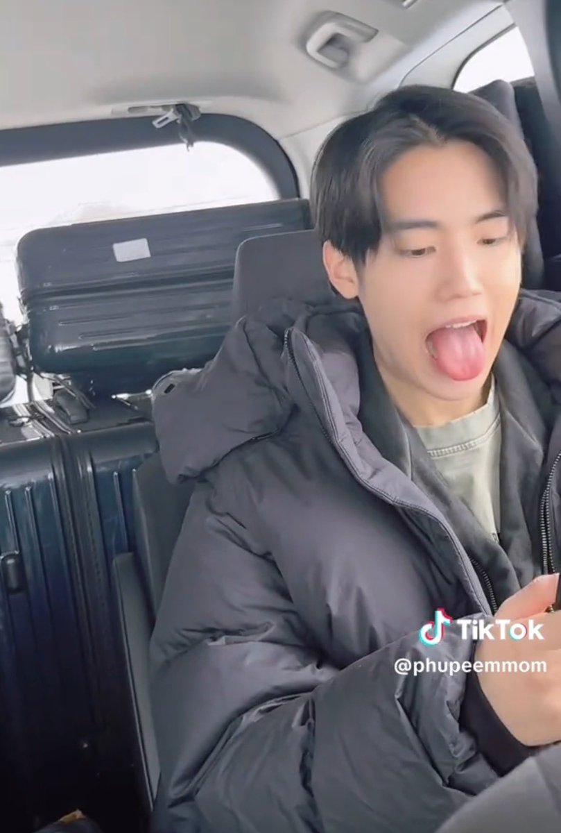 passinnnn's tweet image. หน้าตาของเด้กกินอิ่มสินะ ม๊ามาลงความน่ารักของเด้กแฝด น่ารักทั้งสองก้อนเยยย อยากบีบบบ🐻‍❄️🐻‍❄️🤏🏼 รอติดตามคลิปต่อไปแล้ววว💞

(((ป๊าใช้ Ringtone เสียงเดียวกันเลยฮะ เพลงดังแห่งยุค🤣 BOW WOW 🐶))

#PHUTATCHAI #PEEMTANAT