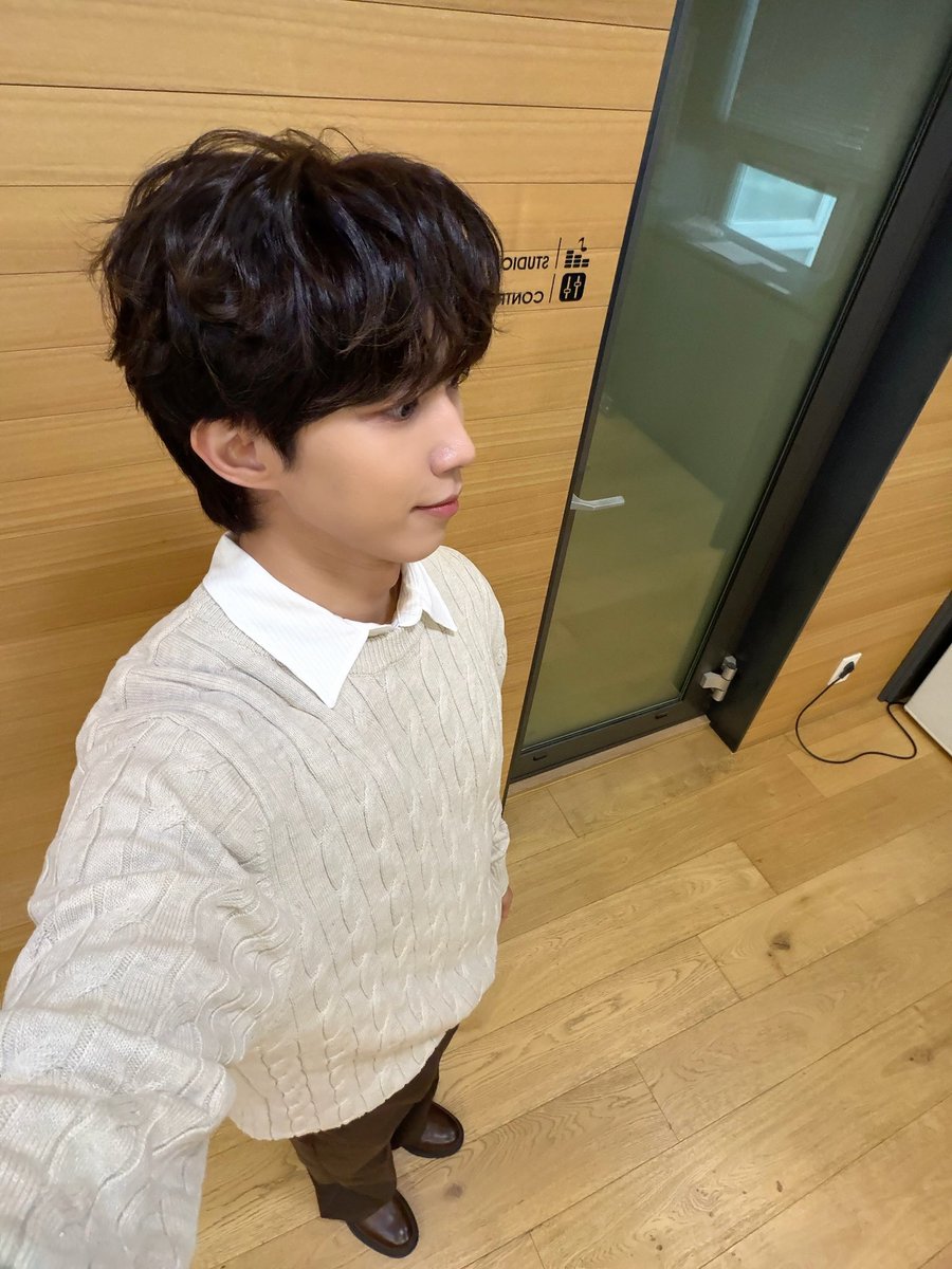 NFlyingofficial's tweet image. 타임라인 비하인드❤️

#NFlying #엔플라잉 #서동성 #SeoDongSung