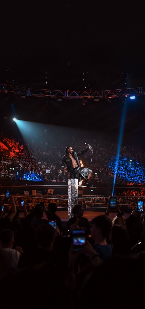 ItzVarun_____'s tweet photo. Drew McIntyre Wallpapers!

#SmackDown https://t.co/jO03qzkLRV