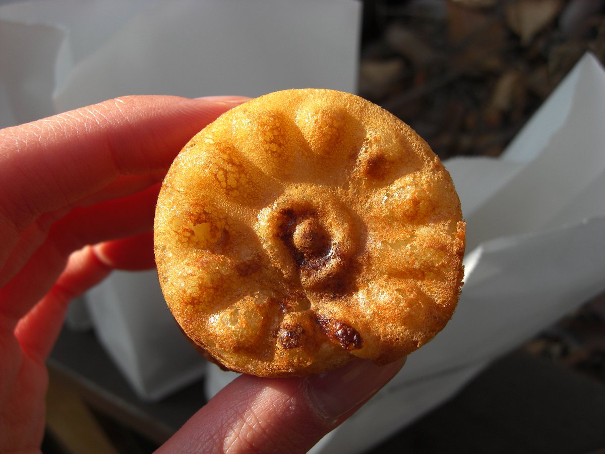 가게 이전을 마친 연희동 국화빵🌼
자스민 슈크림 나한테는 천상의 맛이었는데 친구는 향수맛이라며 슬퍼함