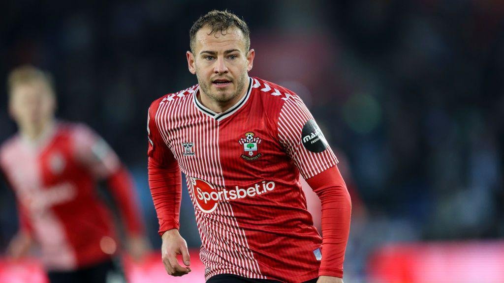 Southampton's Ryan Fraser set to join Western Sydney Wanderers on loan. 31-year-old is already in Australia to complete his move.🤝