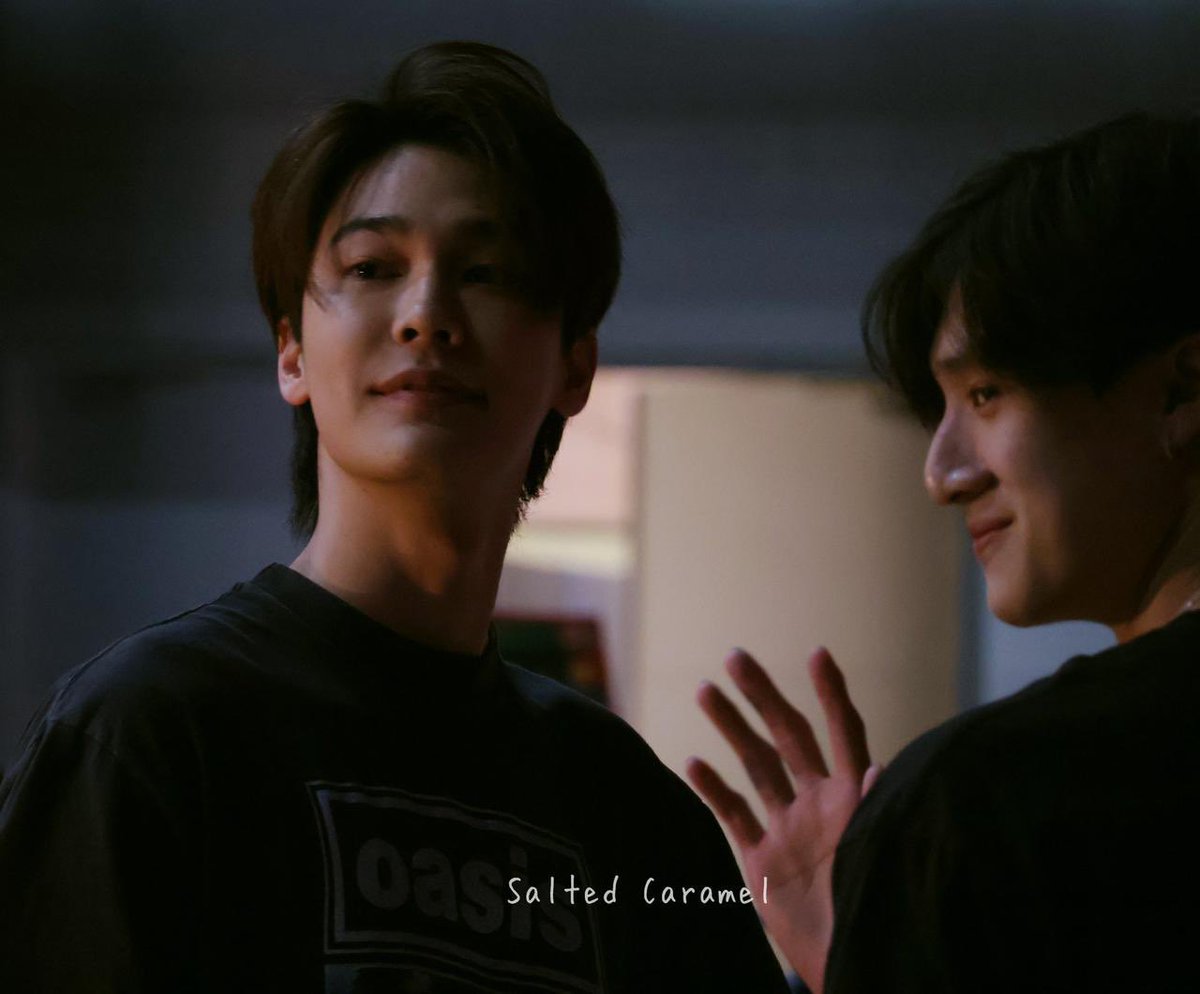 naze 🦇 tweet media