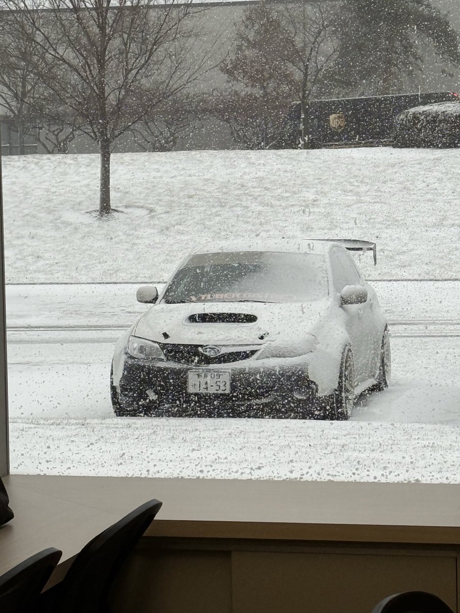 All the color change vinyl is en route, time to start giving this old girl a makeover 🥹 #itasha