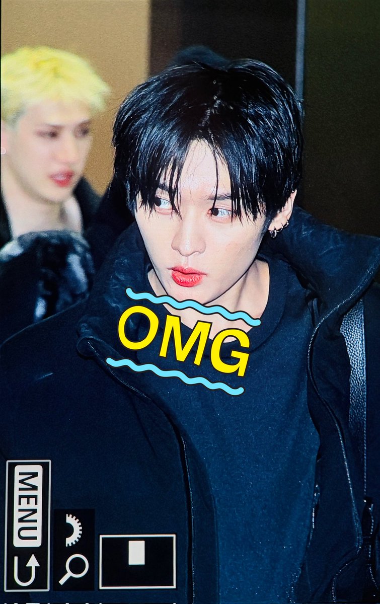 hallofmiso's tweet image. faces of ppl who almost kiss thru rice puffs