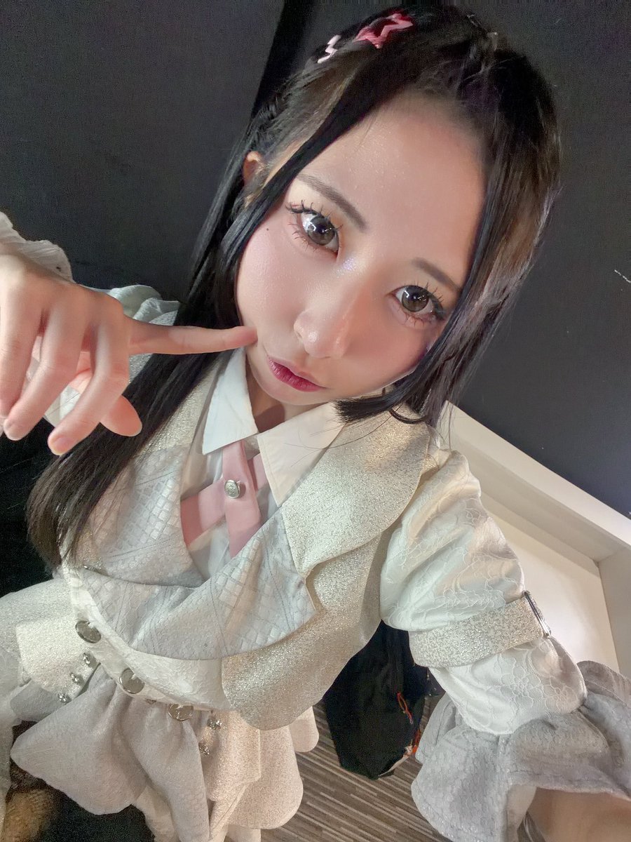 ねぇ、8.2秒見つめてみて______💘