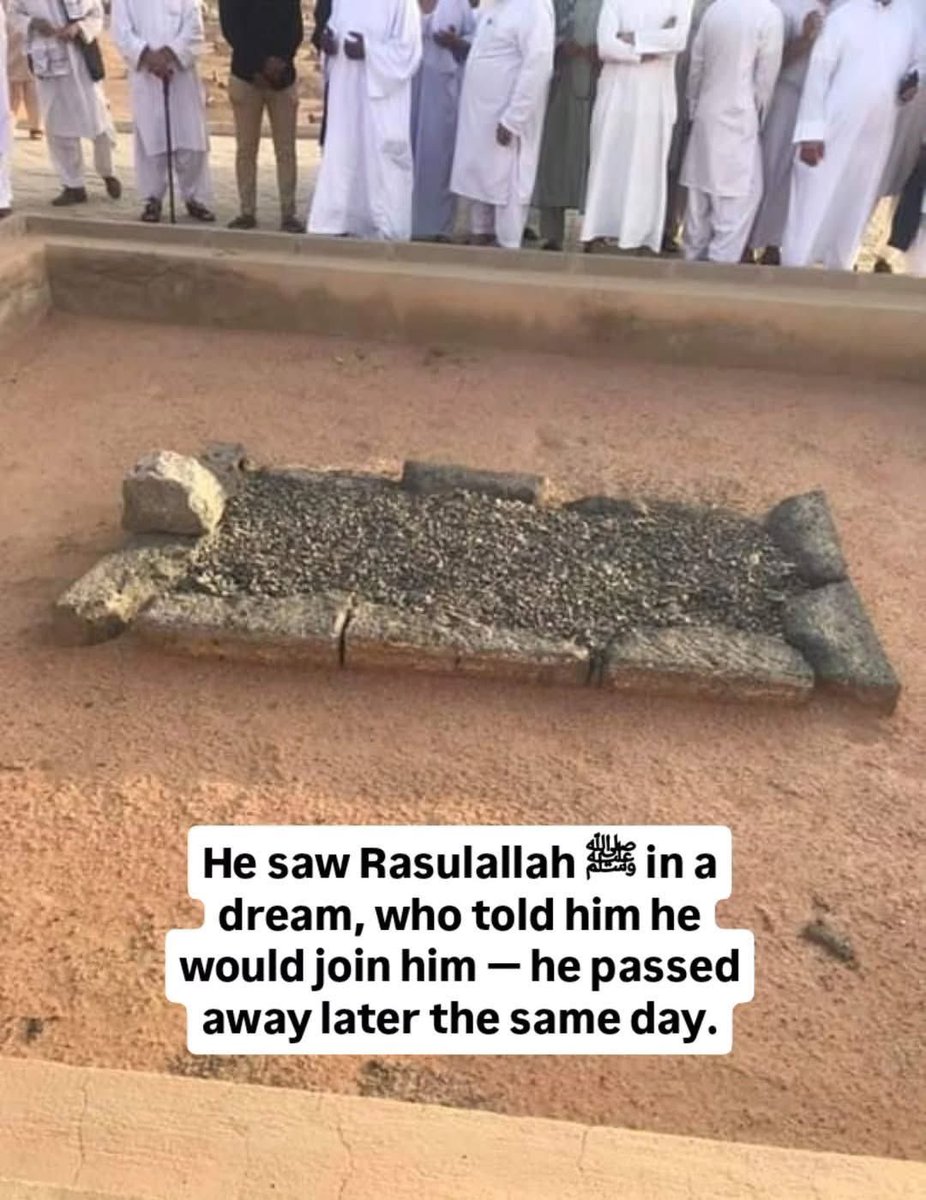 bapphah's tweet image. In his final breath, Sayyaduna Uthman ibn Affan (RA) didn’t call for help, 

Sayyaduna Uthman (RA) wasn’t scared. He saw the Prophet ﷺ in a dream, smiling, saying: “O Uthman, come break your fast with us tonight.”

He woke up calm. Fasted that day.
Freed slaves. Held the Qur’an…