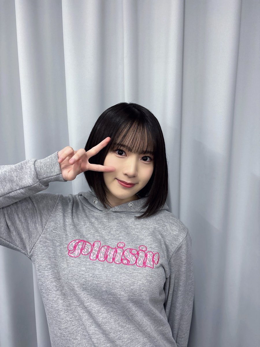 #AKB48_名残り桜 握手会
ありがとうございました🌸
新年の挨拶やシングルについてなど
たくさんお話しできて楽しかったです！
また明日👋🏻