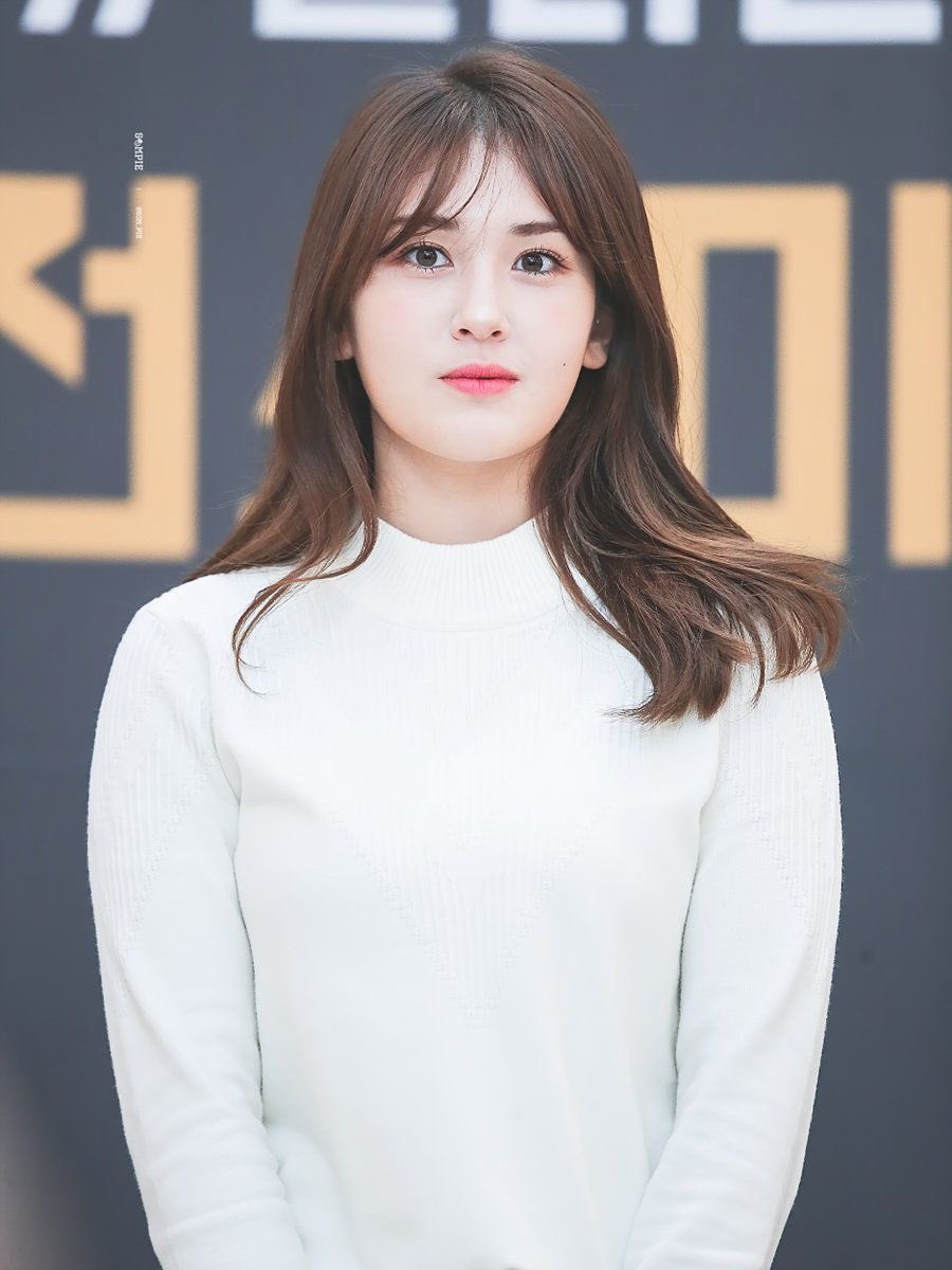 __Libra1's tweet image. Courage is the most important of all the virtues because, without courage, you can’t practice any other virtue consistently.

Good Evening🍁🍂