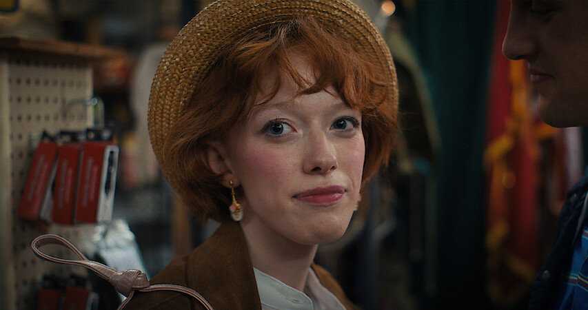Amybeth McNulty reveals that Stranger Things was the last audition her parents knew she did. She got the role after both of them had passed away.