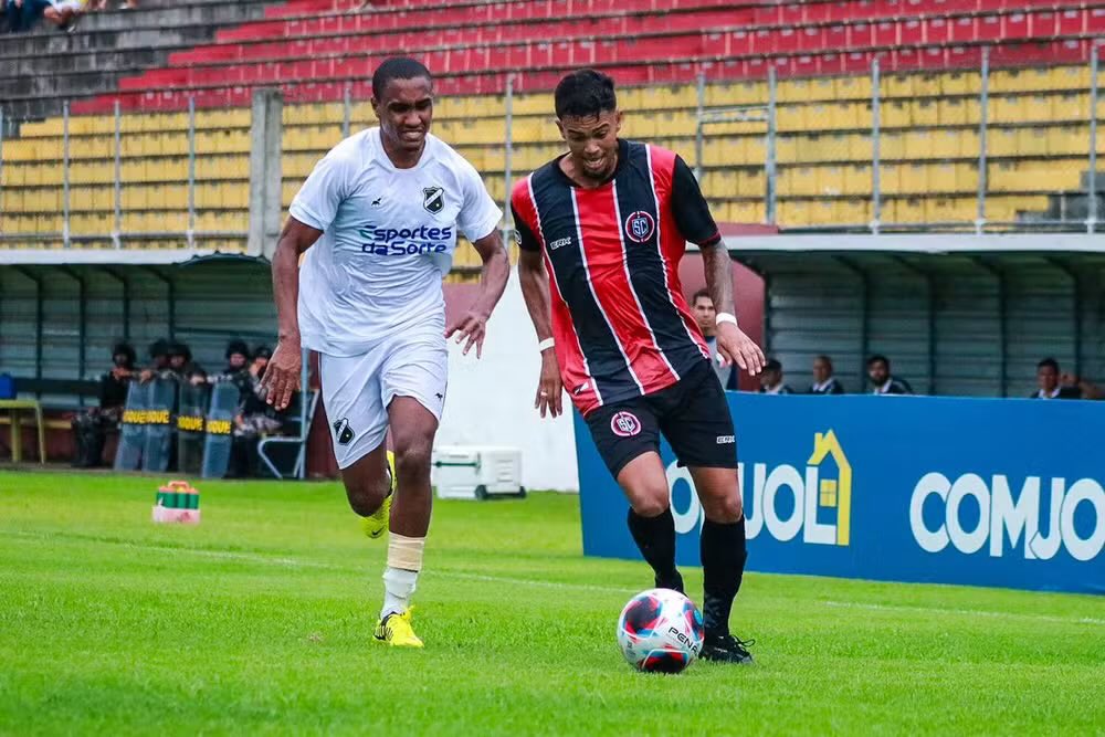 Retrospecto dos duelos entre ABC e Santa Cruz de Natal: 

🏟️ 19 Jogos 
✅ 15 vitórias do ABC
✅ 2 vitórias do Santa Cruz 
⏸️ 2 empates 

📸: Pedro Henrique Santiago 

<a href="/udenott/">Universidade do Esporte</a>