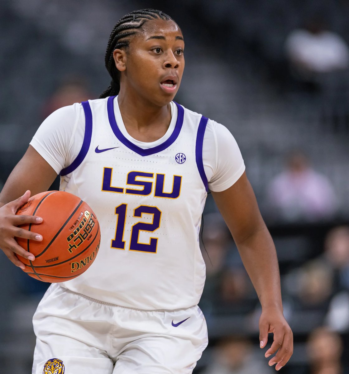 I talk hoops 🏀 tweet media