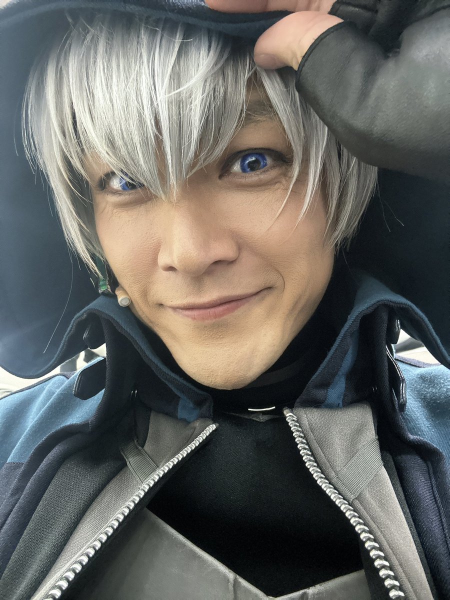 Action Stage
「エリオスライジングヒーローズ」
-THE EAST-
無事初日の幕が上がりました🦔💨
満員御礼の景色を見てなんかグッと来ました
サマフェスを除けば初演振りの本公演
帰ってこれたと感慨深いものがあります
とはいえまだ始まったばかり
明日も明日以降も全力で駆け抜けます
🦔💨
#エリステ