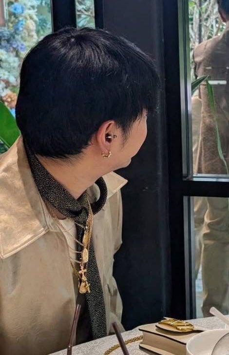 modlovepalit's tweet image. หนูกำลังจะซื้อสร้อยให้เฮียเลย แบบที่เฮียใส่เลยแหละ แต่จี้คนละแบบ รอรับนะค้าบ 😽💕 @peckpalit 
#เป๊กผลิตโชค #PeckPalitChoke