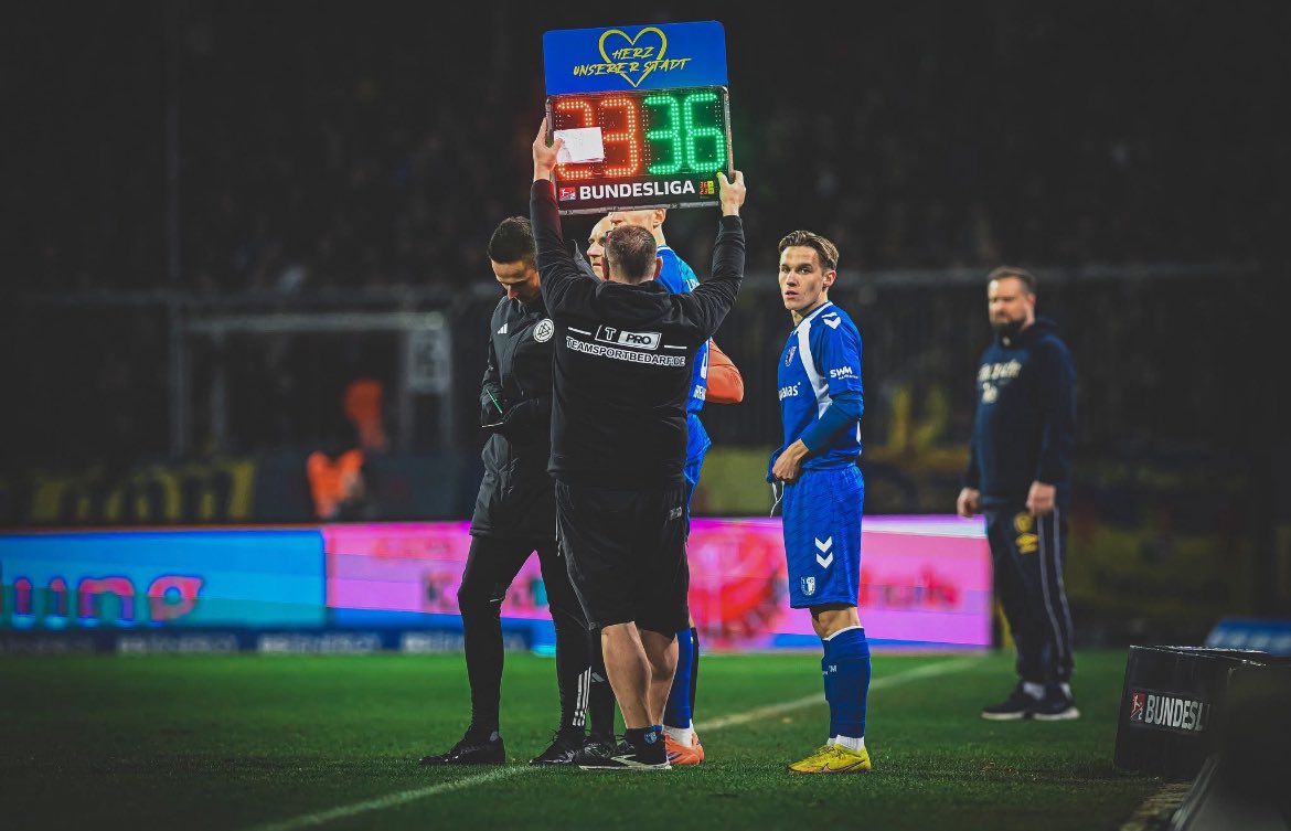 1fc_magdeburg's tweet photo. โจ๐๐ฐ๐๐ข๐ญ๐ฅ๐ข๐ ๐-๐๐๐รผ๐ญ
Mit seiner Einwechslung in Braunschweig kurz vor Spielende hat Albert Millgramm seinen ersten Einsatz in der 2. Bundesliga absolviert ๐๐ป
Herzlichen Glรผckwunsch! ๐
๐ธ: FCM / Nicole Otremba
โโโโโ
#EBSFCM
#EINMALIMMER https://t.co/T50C53ttuo