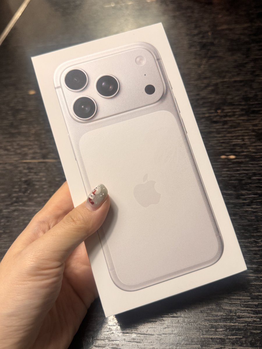 _Datstar_'s tweet image. 선물 주간인가봐🎁