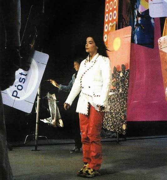 bjorkspears's tweet image. GETTING READY                    TO MAKE HISTORY