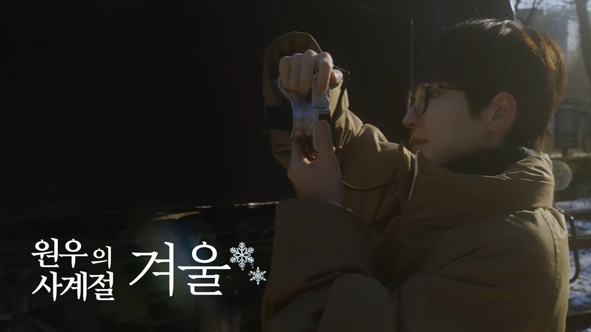 radishkimchhi's tweet image. Him having different hair styles and colors for a whole year 4 seasons 🥺 He really did try so many hair before enlisted

Spring 2024-Longer black hair
Summer 2024-Ginger 
Fall 2024-Purple Wonwoo
Winter 2024-Short black brown