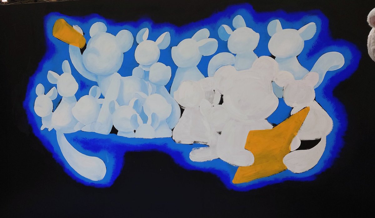 クラフトマーケット1日目お疲れ様でした！
今日のライブペイントはここまでできましたー！
続きは明日！

本日ブースにお越しいただいた皆様、ベアや色紙をお迎えいただいた皆様、ありがとうございました！
#クラフトマーケット