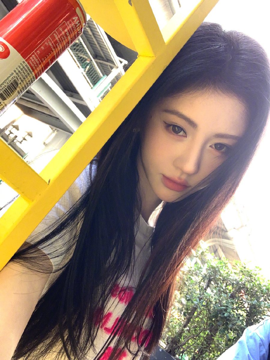 lll_ily's tweet image. คนจีนรู้ได้ไง?