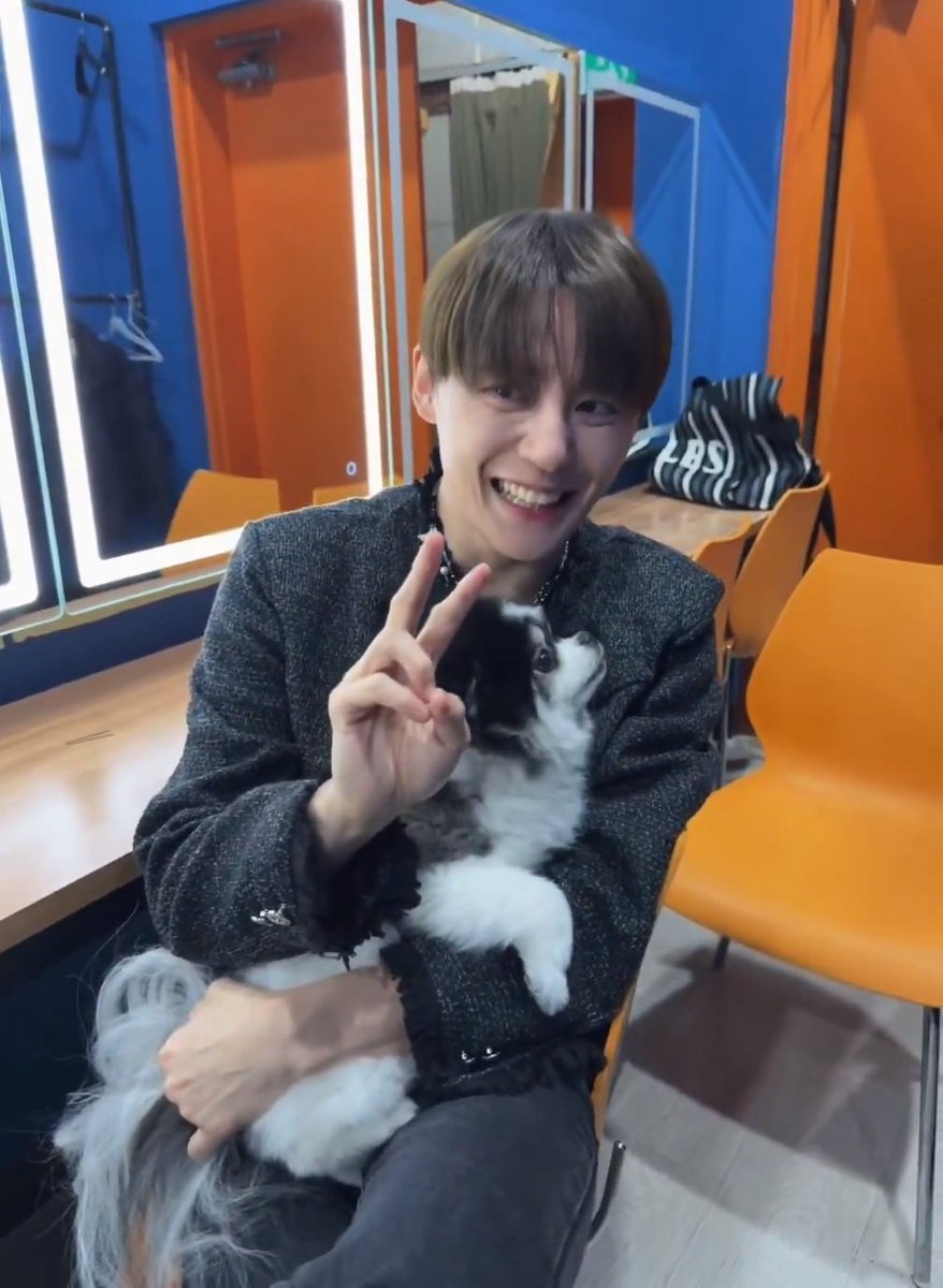 love_xiaxia1215's tweet image. 준츄 진짜 x나 이뿌다🐶❤️