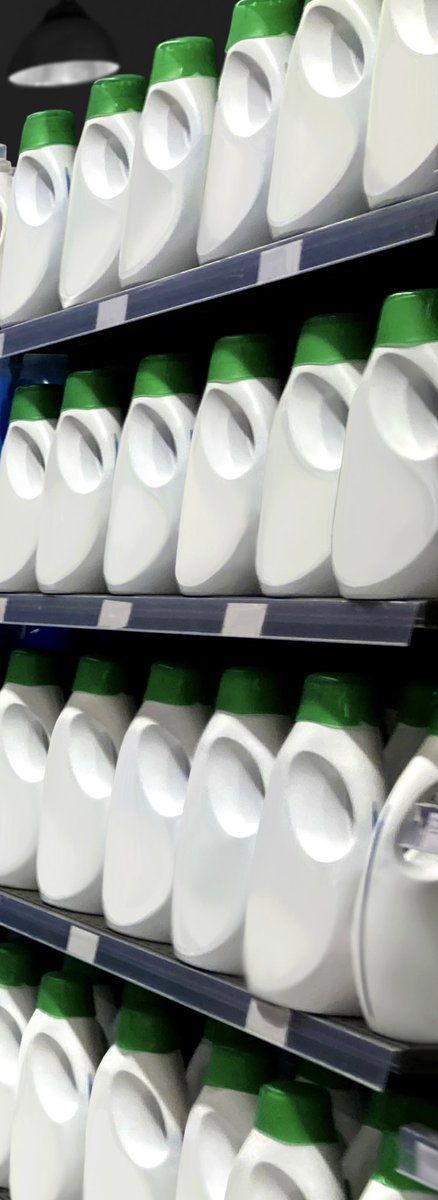 whatsontheshel1's tweet image. A clean, well-organized aisle of household cleaning essentials detergents, fabric softeners.

istockphoto.com/portfolio/Pand…

#householdcare #istockphoto #gettyimages #brandless #mockup #packagingdesign #shelf #planogramas #laundrydetergent #fabricsoftener #retail #aisle #supermarket