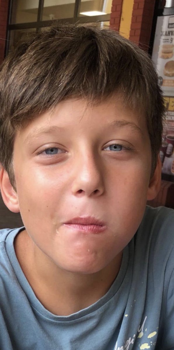 Atlas Çağlayan 16 yaşında başka bir 15 yaşındaki tarafından öldürüldü. Adalet Bakanından ses yok. Aile perişan. İlgilenen, sorumluluk alan insan yok. Hükümet milleti uyuşturucu kullanan güya ünlü acayip tipler ve onların sex hikayeleriyle oyalasın.
Yeter artık. Biraz ciddi olun.