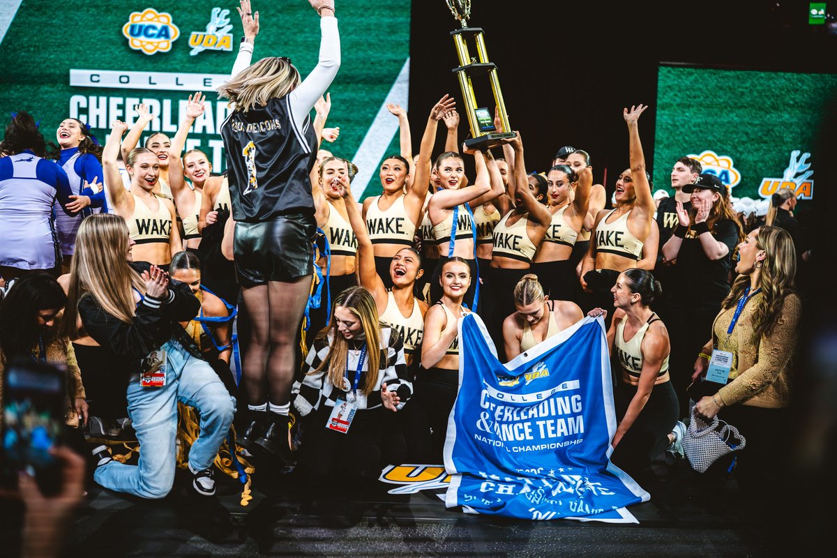 DemonDeacons's tweet image. NATIONAL CHAMPIONS!!🏆

Best Fan Experience in the NATION, congratulations to the Wake Forest Dance Team &amp;amp; the Wake Forest Marching Band🖤💛