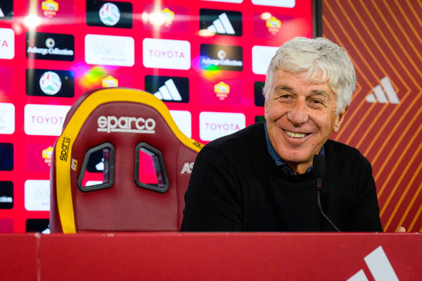 LAROMA24's tweet image. 🚨🚨🚨

🎙️ Conferenza stampa, #Gasperini: "Rientra #Pellegrini, forse anche #Ferguson. Molto contento di #Malen, sarà un giocatore importante" 👊

➡️ tinyurl.com/4cwxchc7
#ASRoma #TorinoRoma