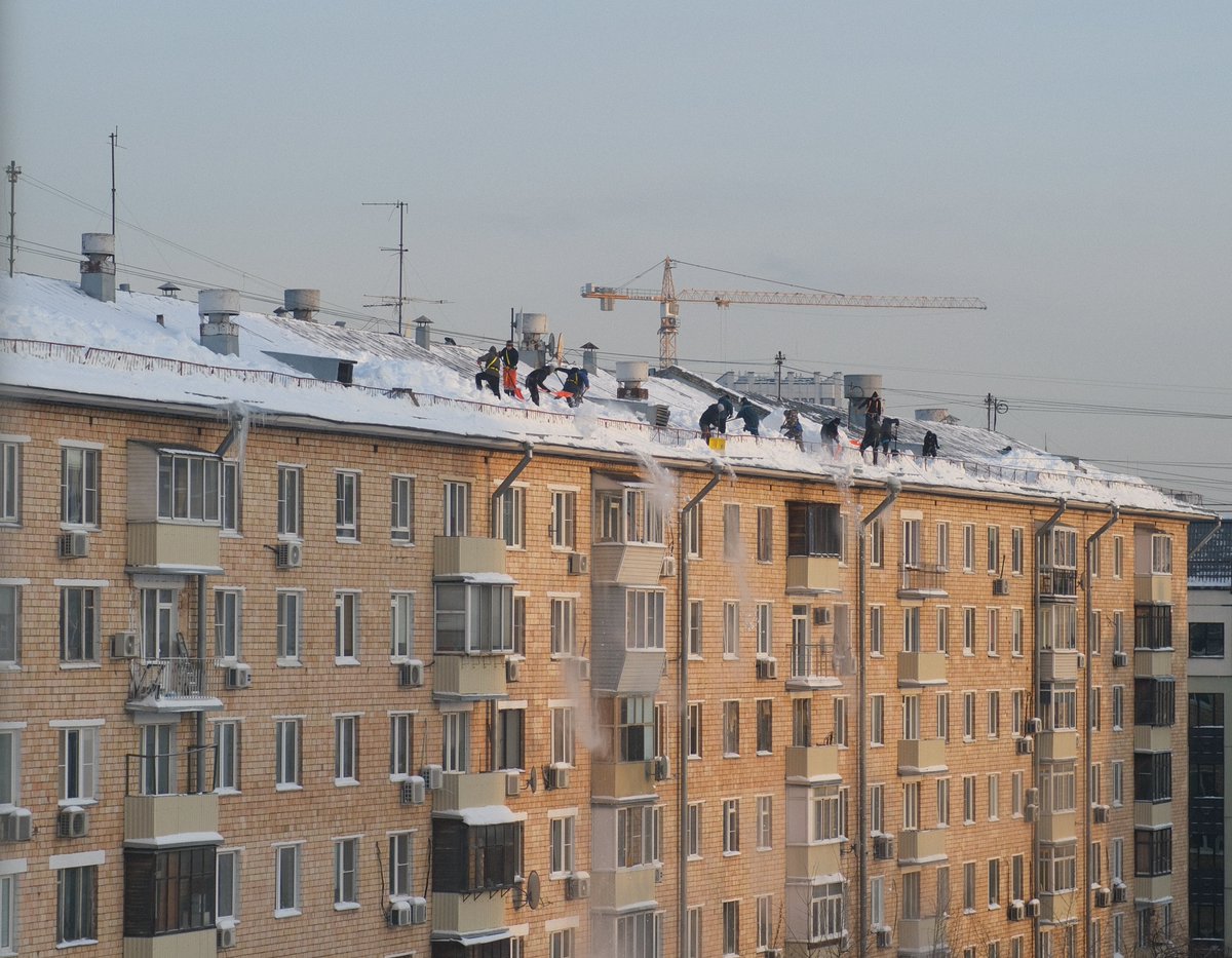 atomlex's tweet image. жилищник работает