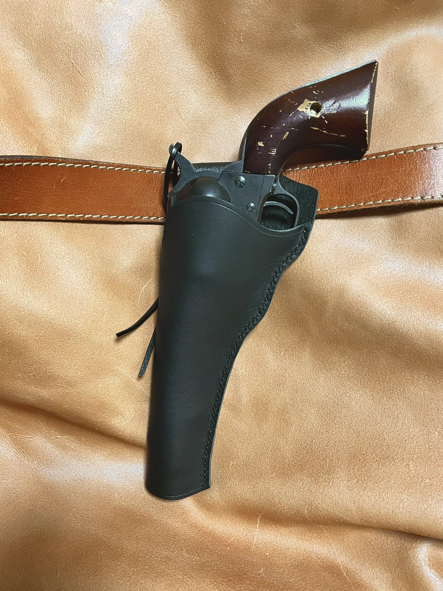 コルトSAAシェリフズ用右利きレザーホルスター No.817 アウトレット コルトSAAシェリフズ用右利きレザーホルスター No.817