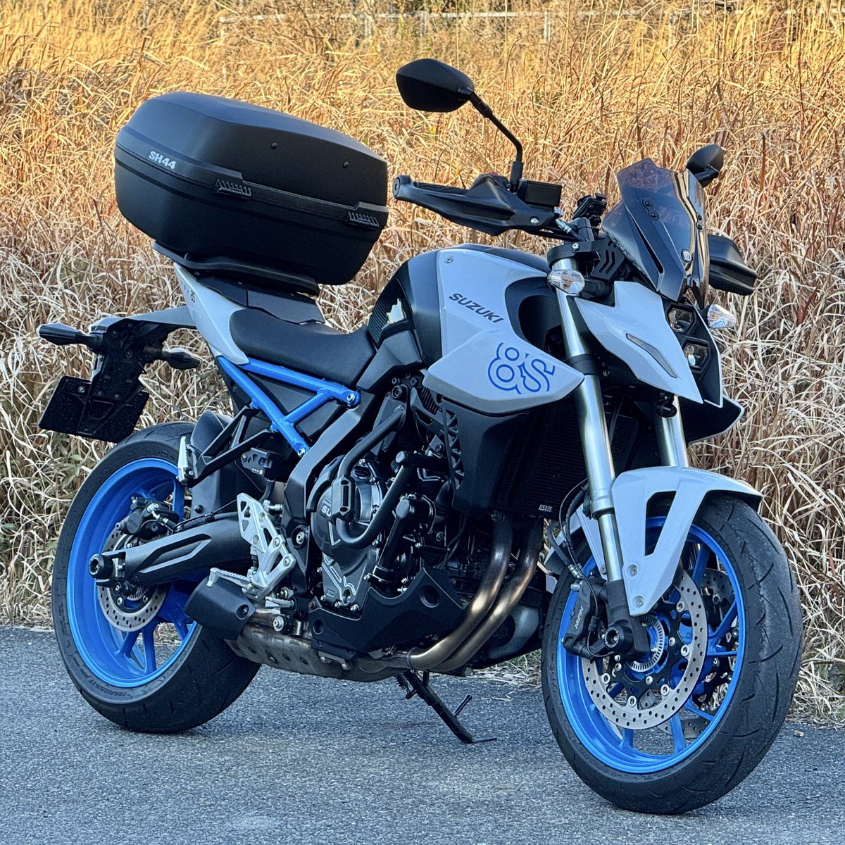 しぃ様 みんなはどっちのスタイルが好き？ #gsx8s