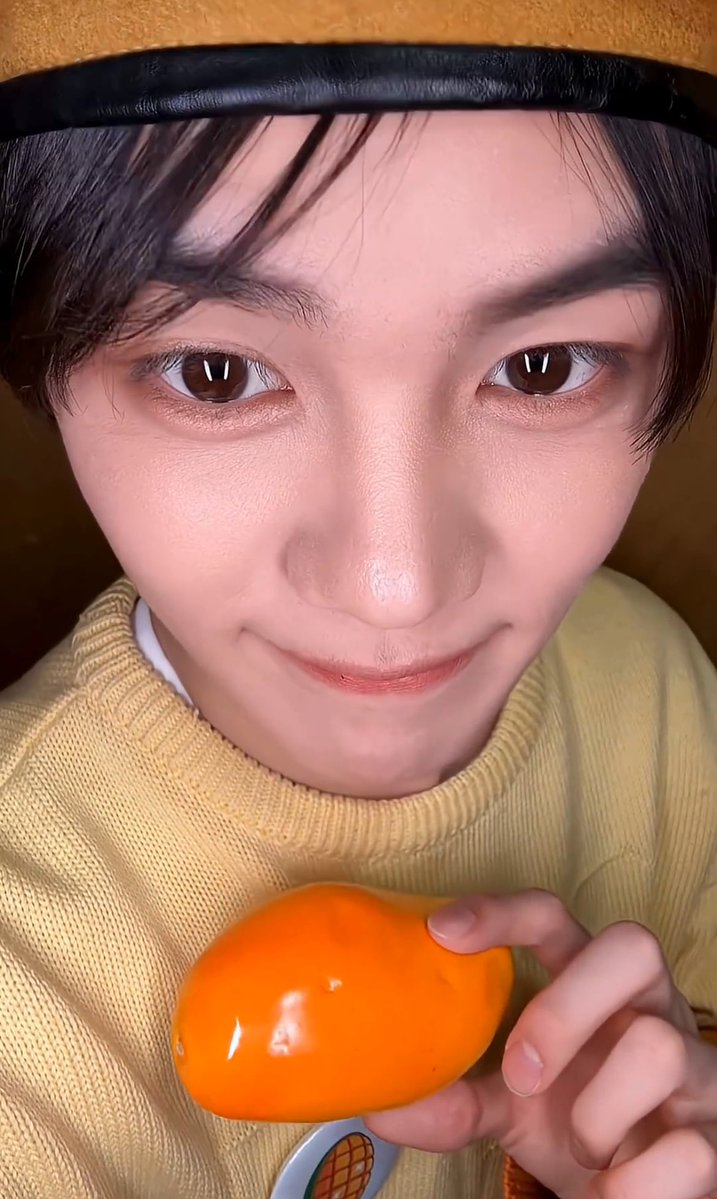 bing____g's tweet image. 아………………
너정말귀엽구나………………..🥭💛💛💛💛