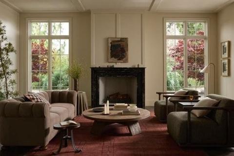 DanielleSWR's tweet image. The High Point Market in North Carolina is the place where the home-furnishing world reveals what’s next. We visited the fall 2025 event and after walking miles of showrooms and checking out the newest collections, we spotted five b tinybfs.com/t/w0uIdE