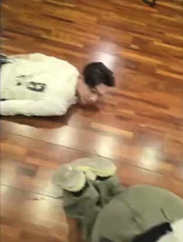 jongneko's tweet image. ช่วยกุด้วยไม่ไหว555554444254271551717171527281928191919126815434566665555