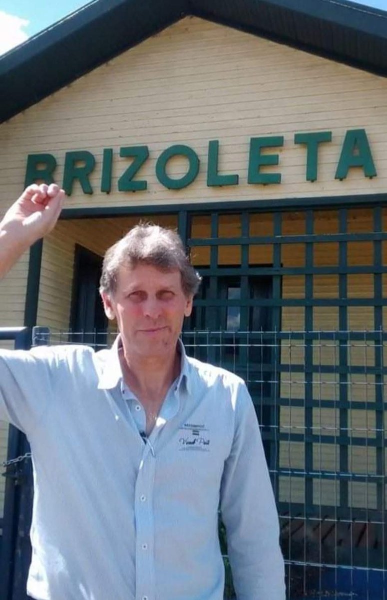 Ruebster_ajalem's tweet image. Eis aqui a sua Favelização que o Brizola ia fazer ..💁🏻
Sempre foi isso o pobre não pode saber .. e aí com a mente colonializada 
Repete as merdas que você propaga sem se quer se dá ao trabalho de investigar mesmo sendo desonesto intelectualmente.